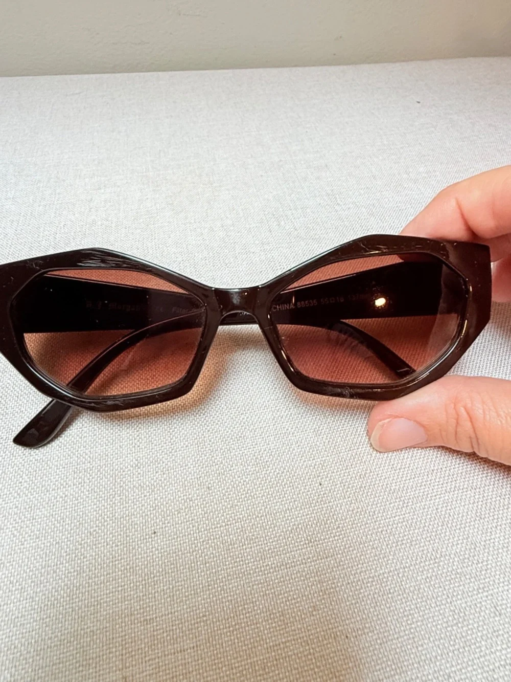 Vintage Look AJ Morgan Chocolate Brown Cat Eye Style Sunglasses